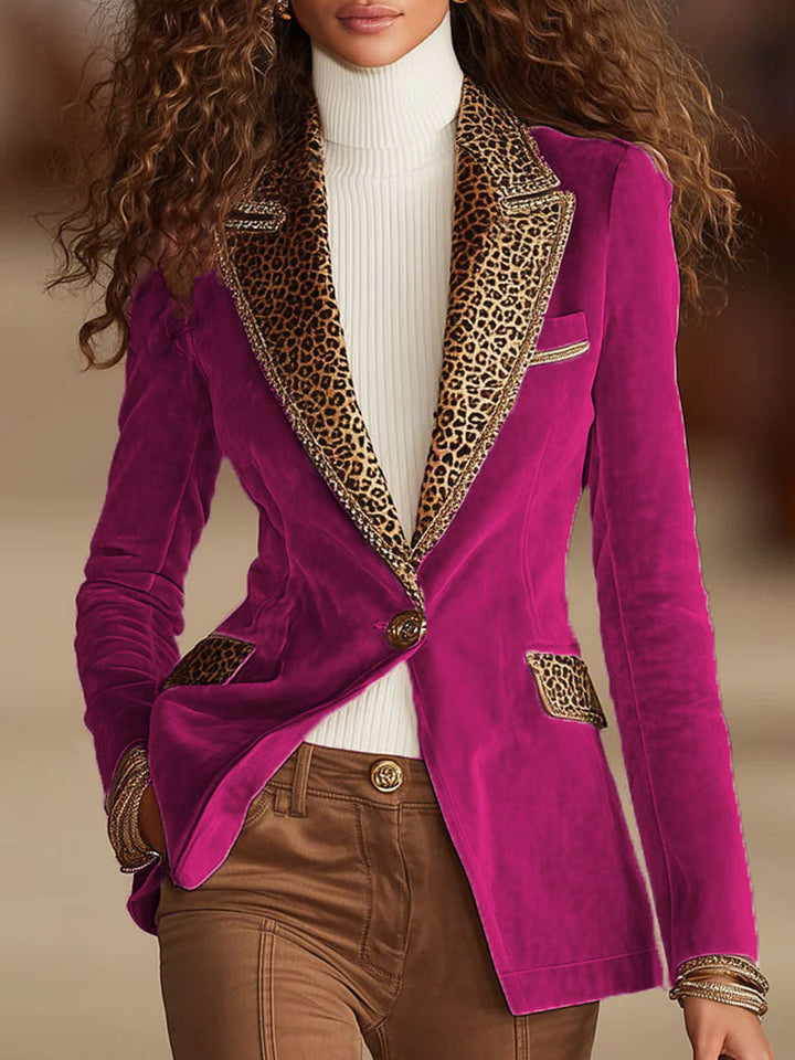 Brunella | Blazer a un bottone con stampa leopardata e cuciture in velluto rosa