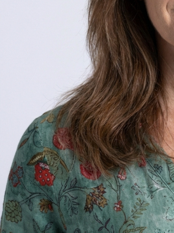 Marina | Abito lungo con scollo a V e motivi floreali, maniche a tre quarti