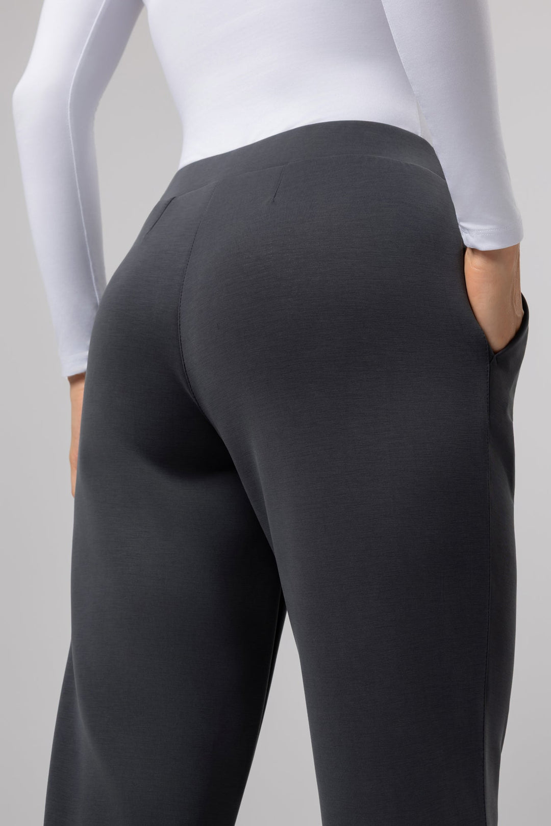 Pantaloni Relaxed ChicLine Ajda