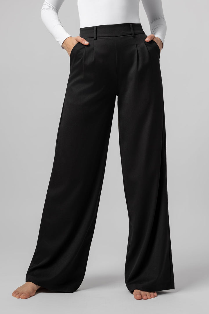 Pantaloni ChicLine Lina
