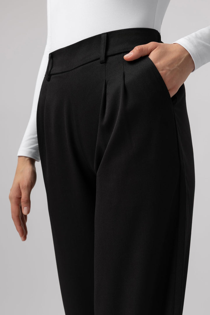 Pantaloni ChicLine Lina