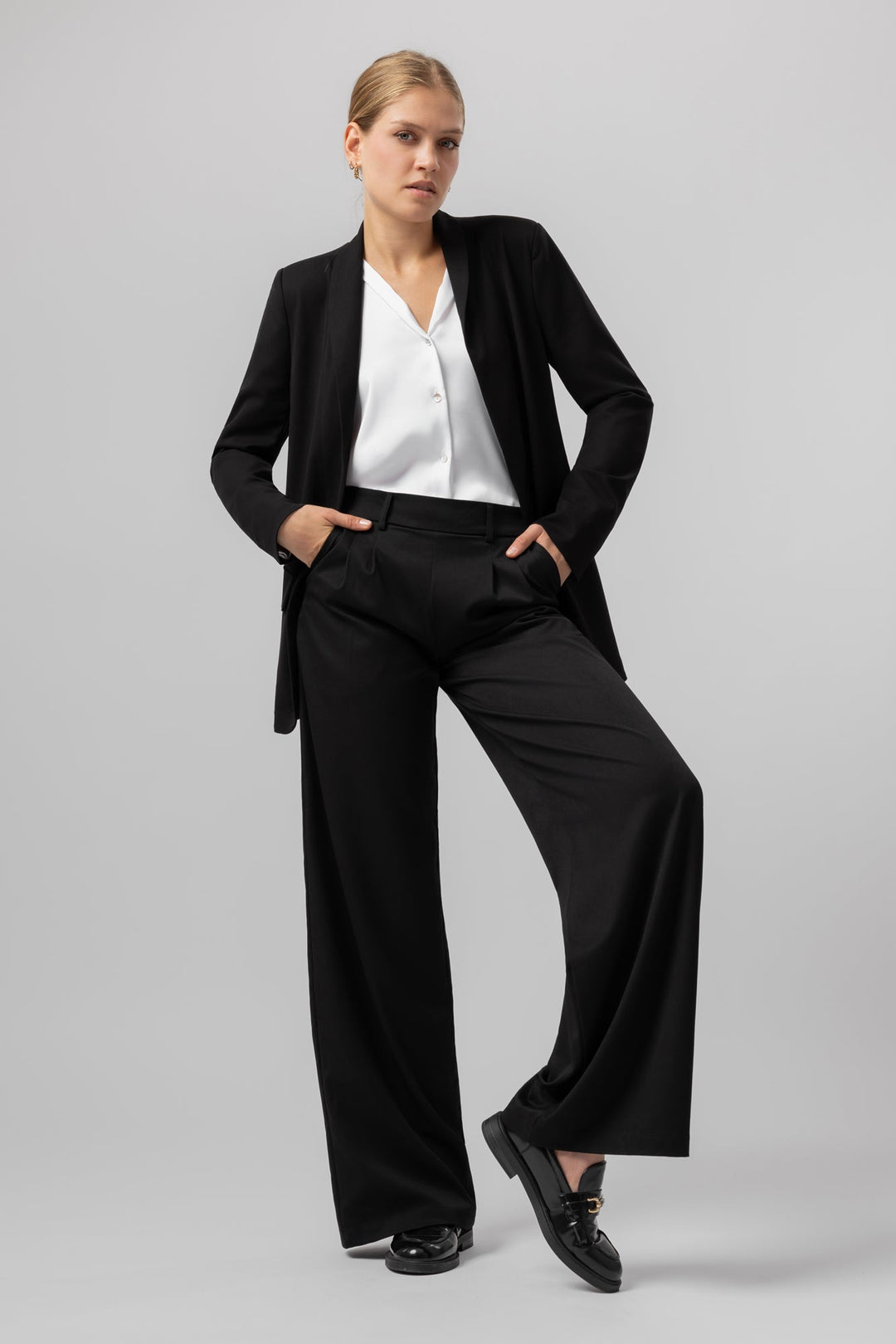 Pantaloni ChicLine Lina
