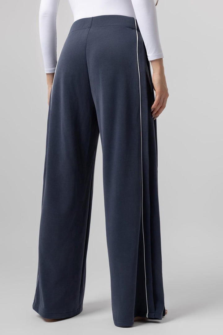 Pantaloni ChicLine Relaxed Linea
