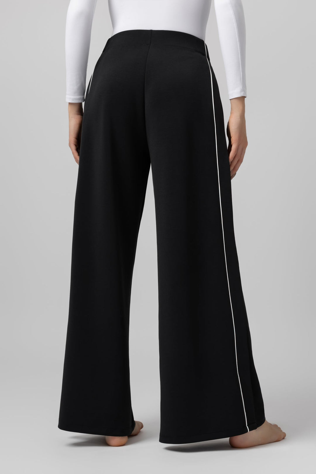 Pantaloni ChicLine Relaxed Noctra