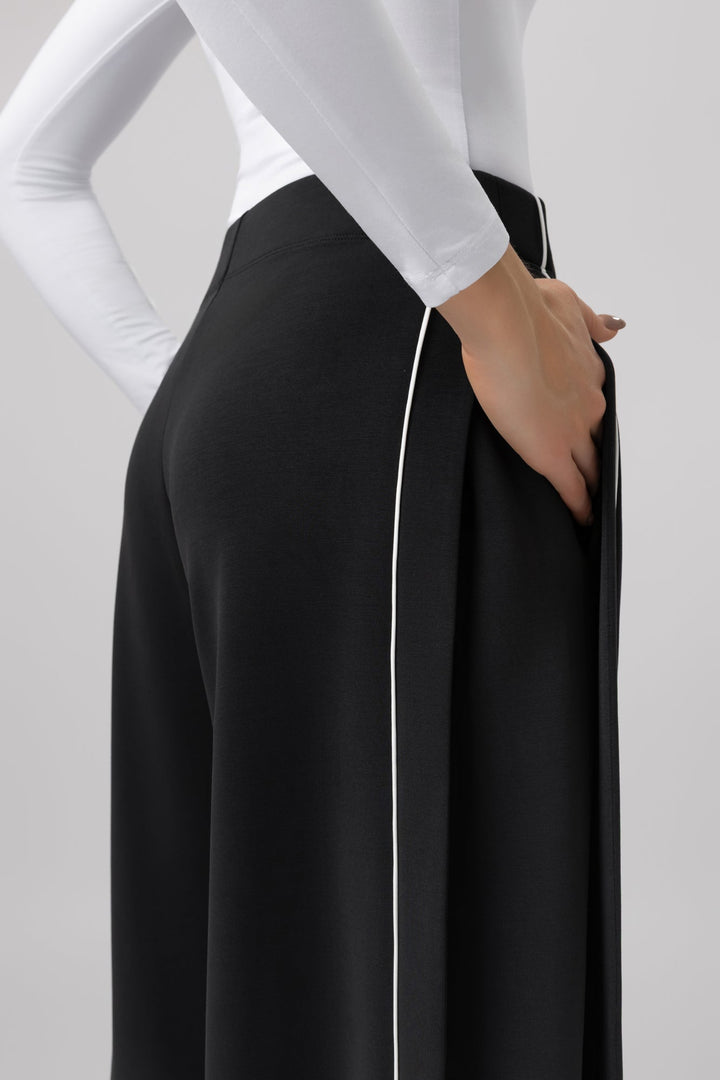 Pantaloni ChicLine Relaxed Noctra