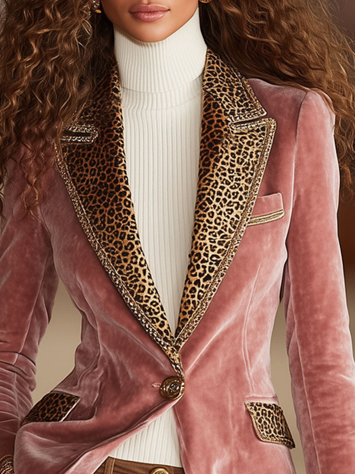 Brunella | Blazer a un bottone con stampa leopardata e cuciture in velluto rosa