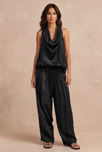 Aurora | Set top senza maniche con collo all'americana e pantaloni plissettati