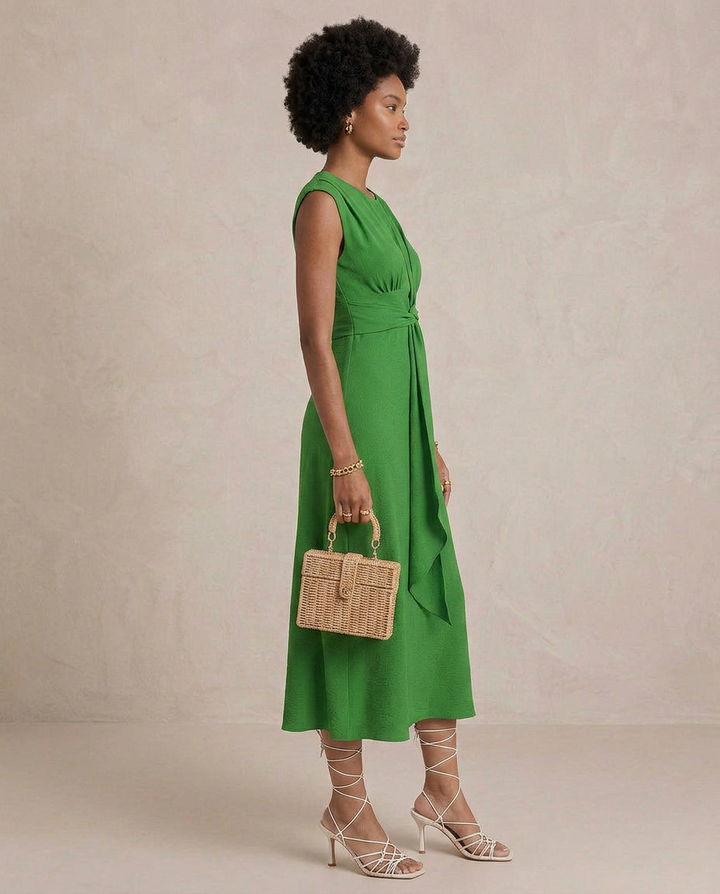 Eva | Vestito elegante senza maniche con cintura regolabile